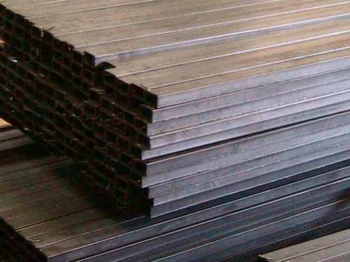 Carbon Steel Hollow Section Application: Construction