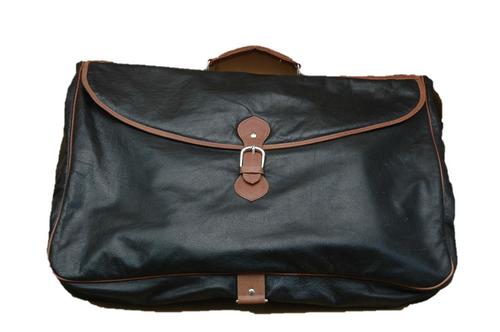 TE Hand & Traveller Bags