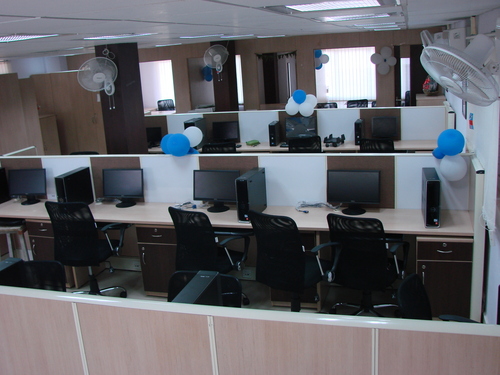 Tile Type Modular Workstation