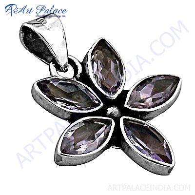 Pretty Flower Style Amethyst Gemstone Silver Pendant