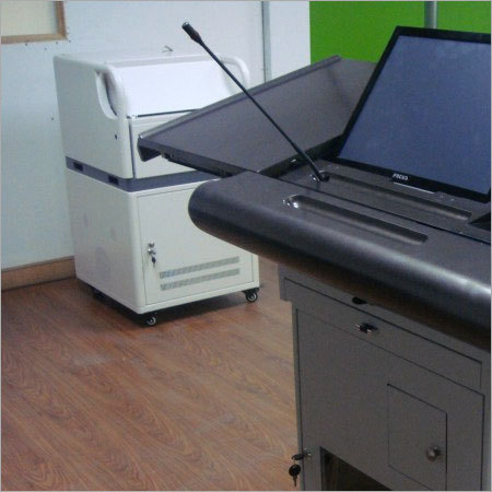 Multimedia Digital Podium