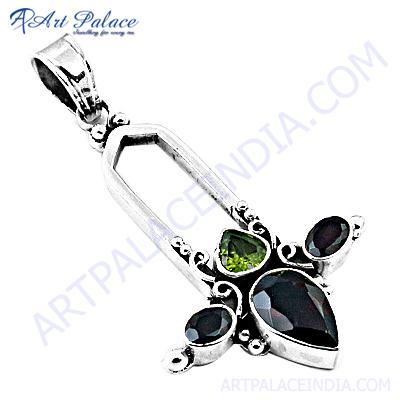 Fantastic Fashionable Garnet & Peridot Gemstone Silver Pendant