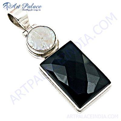 Luxurious Black Onyx & Pearl Gemstone Silver Pendant