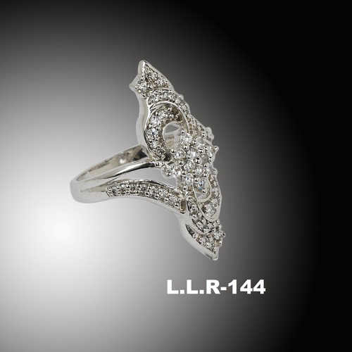 Stylish Design Diamond Ring