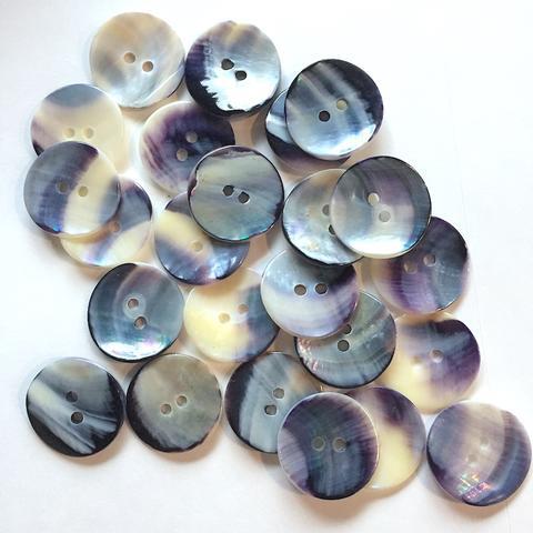 Round Black Mussel Buttons