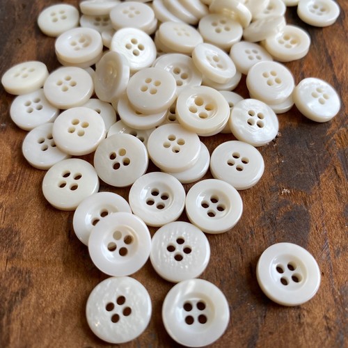 Mop Pearl Buttons