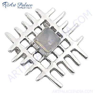 Fret Work Silver Pendant With Chalce