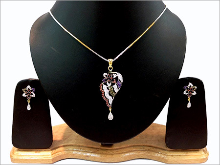 Fashionable Necklace