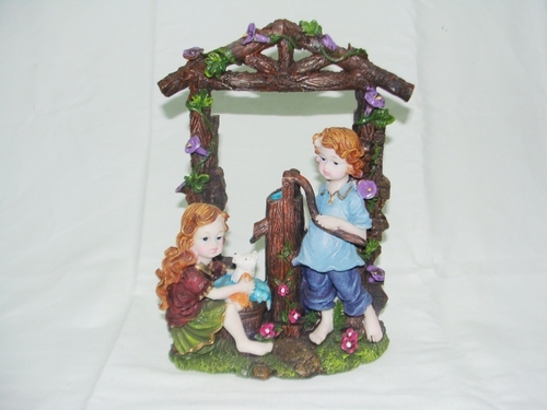 Beautiful Loving Couple Statue - Resin, 10x6x4 Inches, Multicolor | Elegant Design, Intricate Detail, Durable Material, Glossy Finish