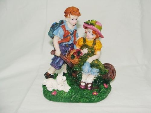 Beautiful Loving Couple Statue - Polyresin, 8x6x4 inches, Multicolored | Elegant Design, Intricate Details, Glossy Finish