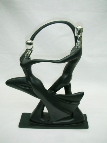 Black Ceramic Loving Couple Show Pieces statue