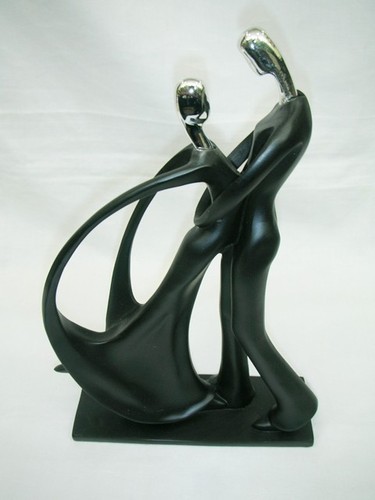 Black Ceramic Loving Couple Show Pieces statue