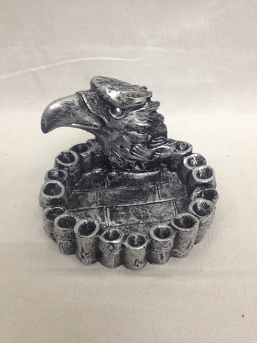 Ceramic Eagle Ash tray with statue