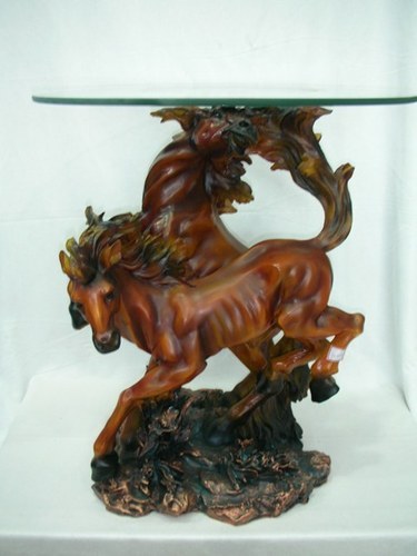 सिरैमिक हॉर्स ग्लास स्टैंड शोपीस मूर्ति