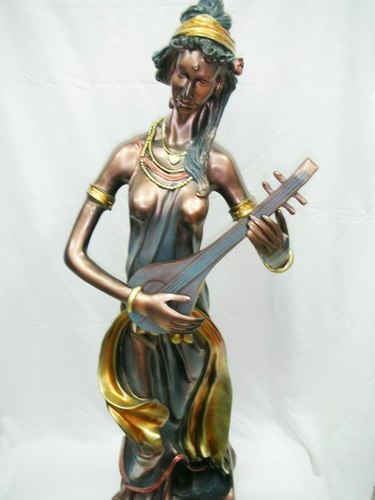 Ceramic Standing Lady Showpiece statue
