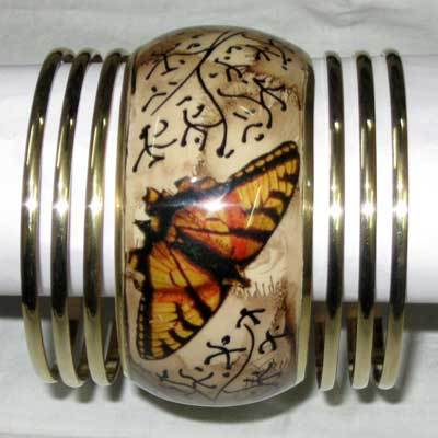fashion-bangles-a-ent-104-176676[1] - Resin Metal Bangles 6-8 cm, Gold, Polished Finish | Stylish Design, Durable Material, Comfortable Fit