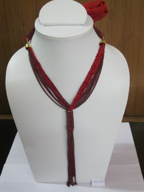 Multi beads neck