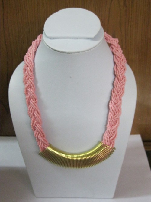 Multi beads neck