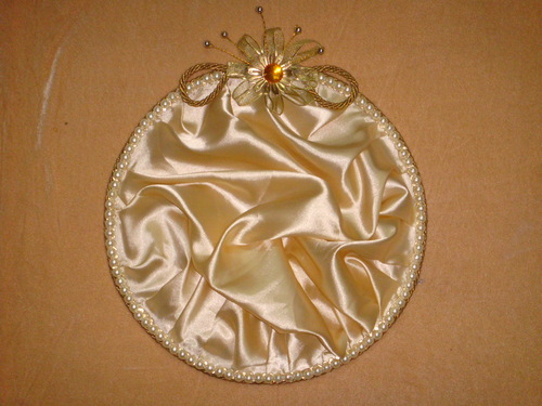 Satin Puff ray