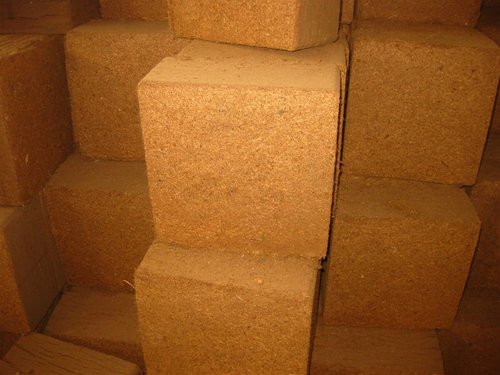 Coir Pith Blocks