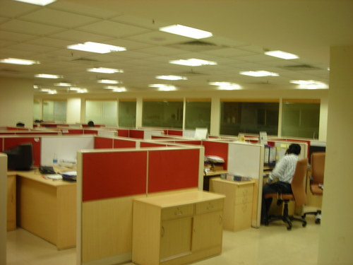 Modular Office Workstation Carpenter Assembly