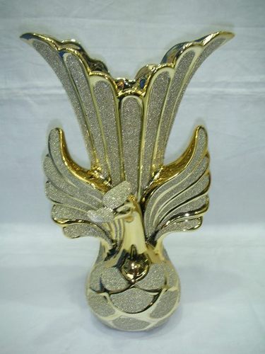 Gold Ceramic Show Pieces