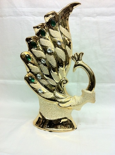 Gold Ceramic Peacock Show Pieces statue