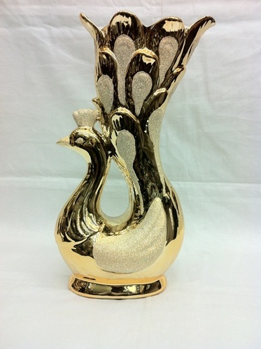 Gold Ceramic Peacock Show Pieces statue