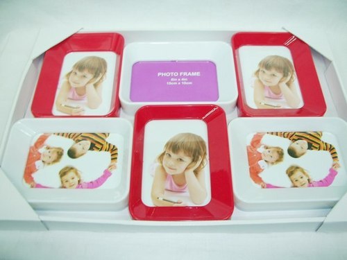 Personalized Photo Frame - Plastic, Variable Size, Red | Customizable, Multiple Photos, Gift Idea, Five Frames, Box Packaging