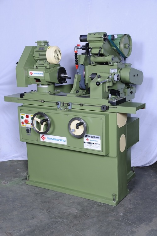 Universal Cylindrical Grinding Machine