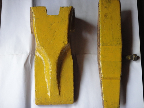 Dumper bucket teeth