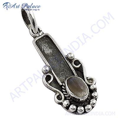 Violion Style Rainbow Moonstone Silver Pendant