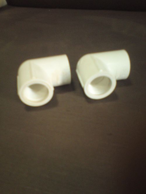 Threaded elbow