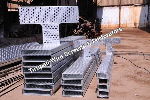 Cable Trays Tees & Bends