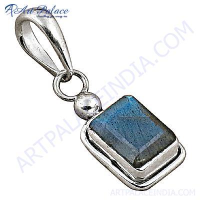 Vintage Labradorite Gemstone Sterling Silver Pendant