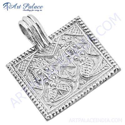 Attractive Look Indian Cultured Designer Plain Silver Pendant