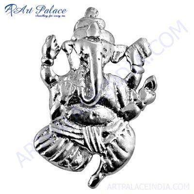 Hindu Lord Ganpati Style Plain Silver Pendant 