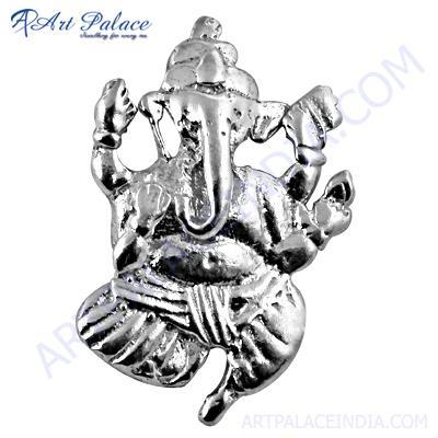 Hindu Lord Ganpati Style Plain Silver Pendant