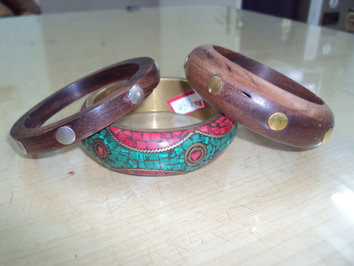 HANDICRAFT ITEMS