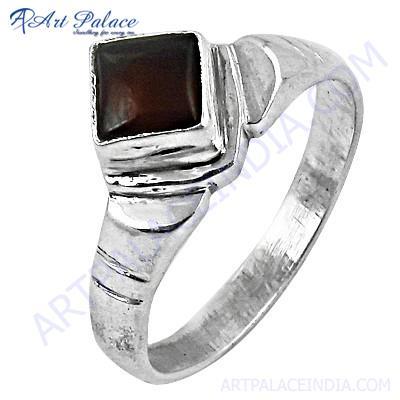 Indian Touch Garnet Gemstone Silver Ring