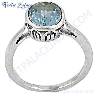 Sensational Blue Topaz Gemstone Sterling Silver Ring
