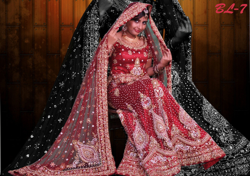 ब्राइडल वियर लहंगा