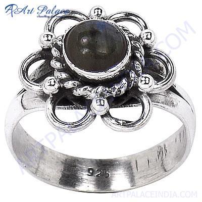 Traditional Designer Labradorite Silver Ring