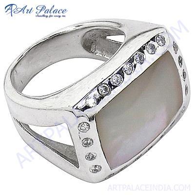 Elegant Cubic Zirconia & Pearl Gemstone Silver Ring 