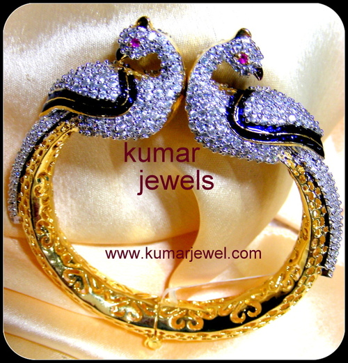 Peacock Mouth Bracelet
