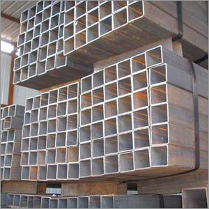 Square seamless pipe