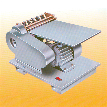 Lable Gumming Machine