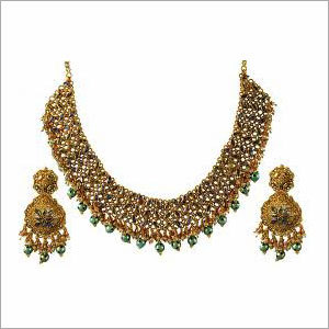 Maharani Necklace with Ear Rings