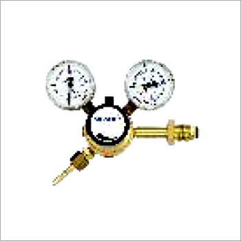 Tornado Heavy Duty Pressure Regulator with Outlet Flow Gauge