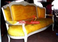 Classic Style Sofa
